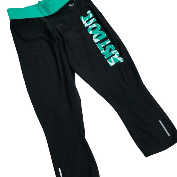 Nike Just Do It Black Active Capri legging Womans Sz S - Picture 1 of 9